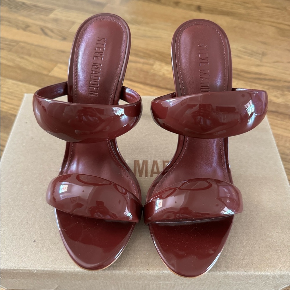 Steve Madden Saturn
